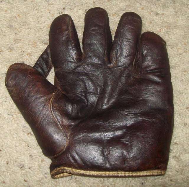 Spalding 1 Inch Web Burgundy Front